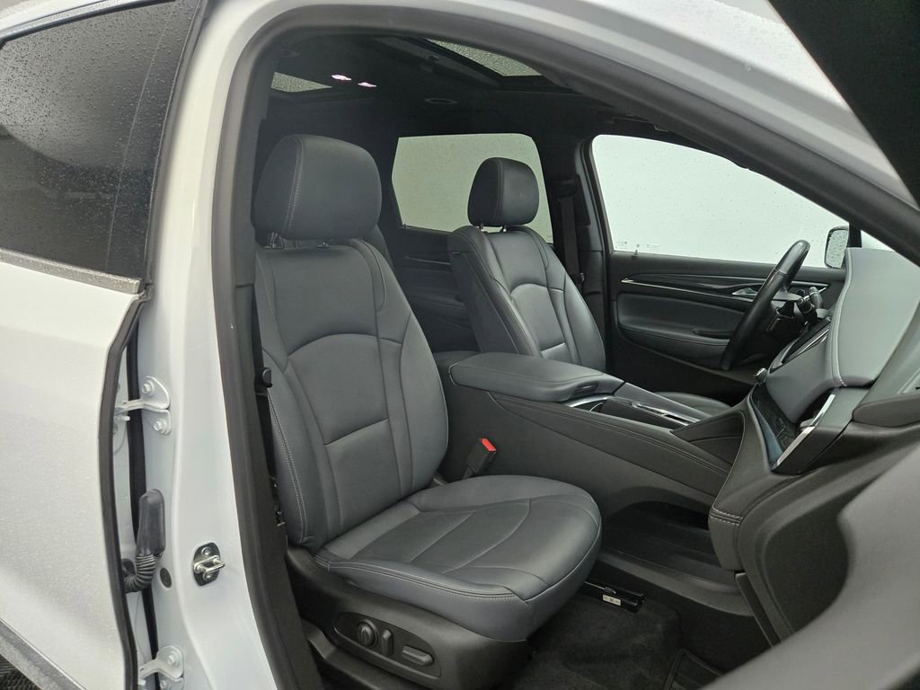 Used 2024 Buick Enclave Essence image 42