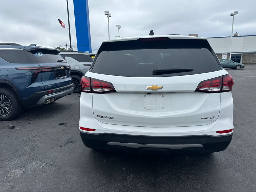 Used 2024 Chevrolet Equinox LT AWD/4WD image 5