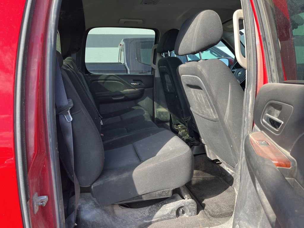 Used 2012 Chevrolet Avalanche LS w/ Convenience Package AWD/4WD image 3