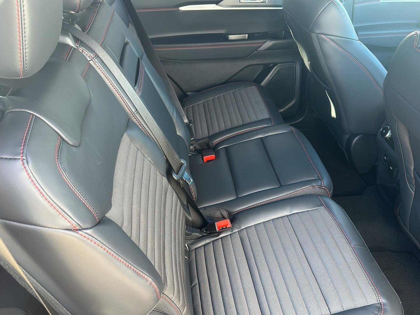 New 2026 Ford Explorer ST-Line image 13