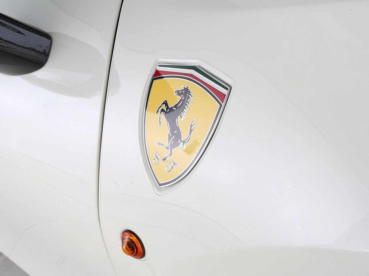 Used 2017 Ferrari 488 Spider RWD image 20