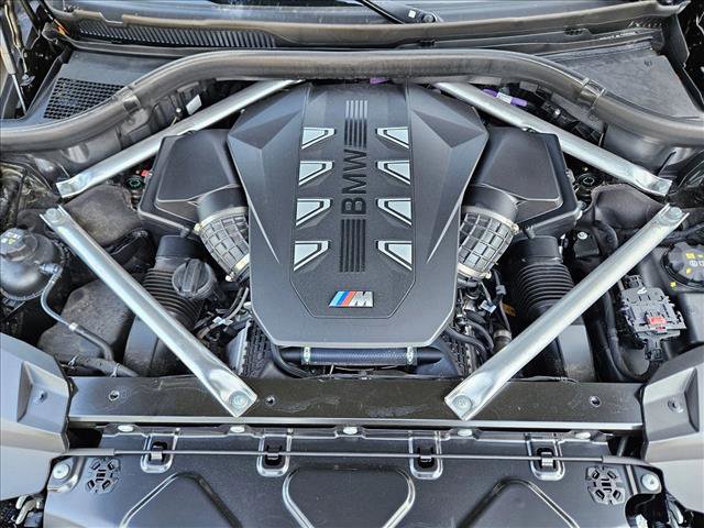 Used 2024 BMW X7 M60i w/ Climate Comfort Package image 26