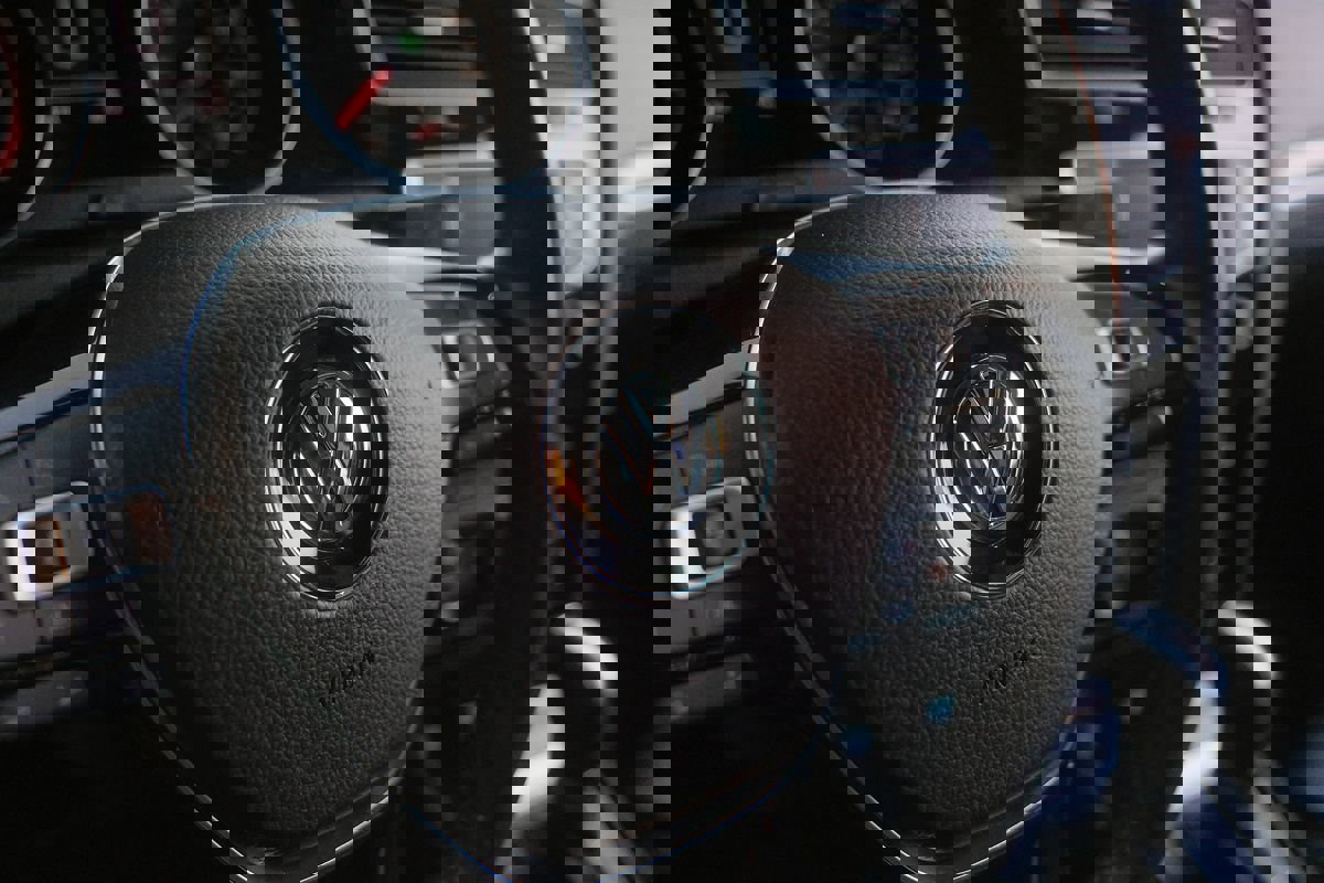 Used 2017 Volkswagen Golf SEL image 50