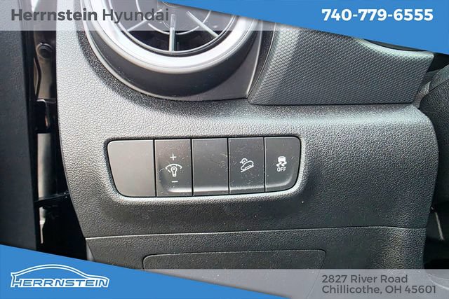 Used 2023 Hyundai Kona SEL w/ Cargo Package AWD/4WD image 17