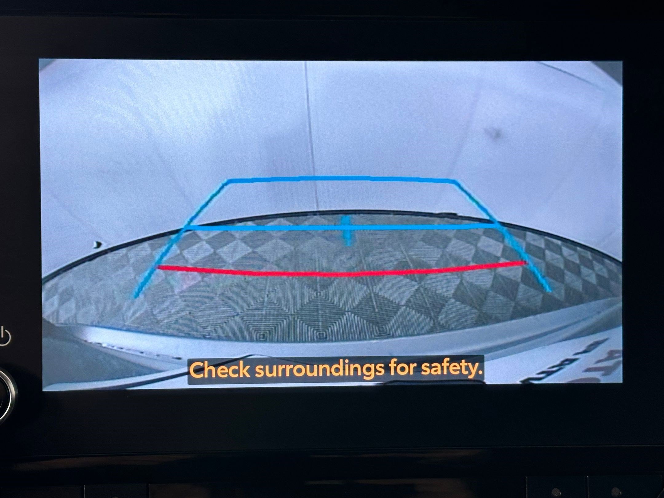 Used 2024 Toyota Highlander LE image 25