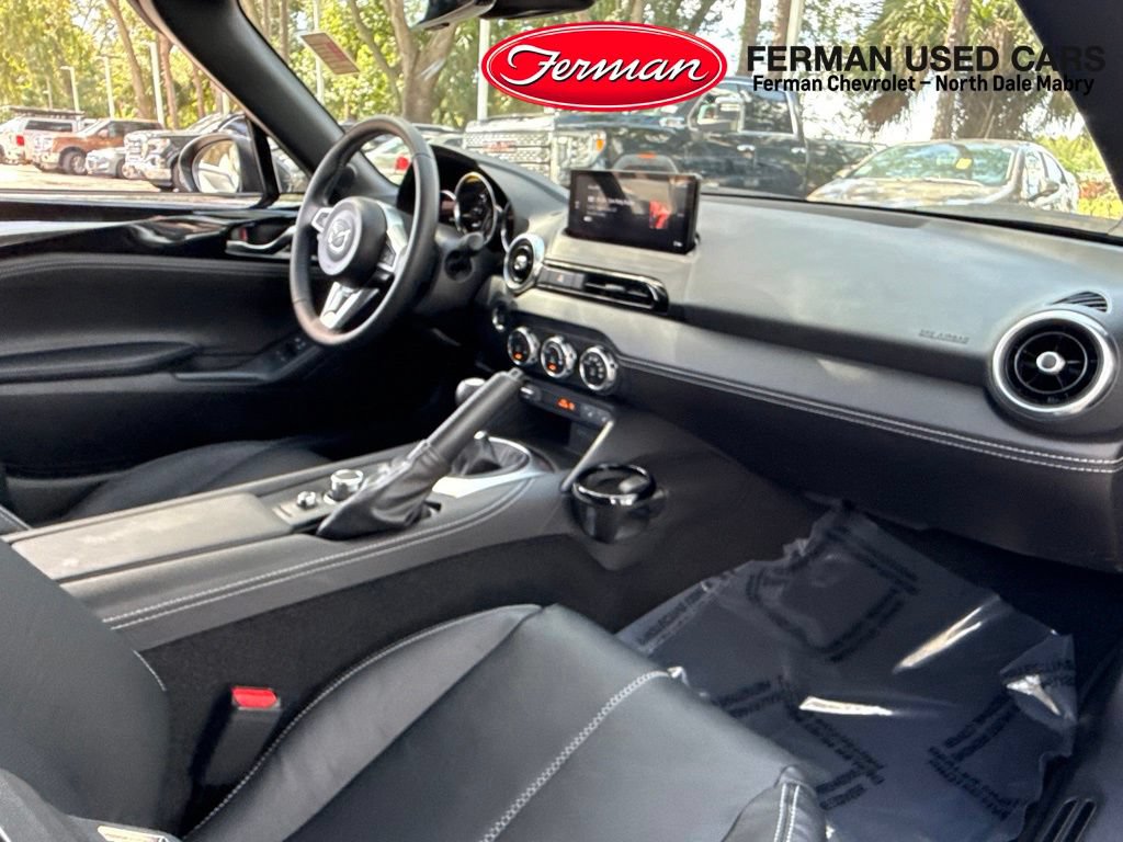 Used 2025 MAZDA MX-5 Miata RF Grand Touring RWD image 5