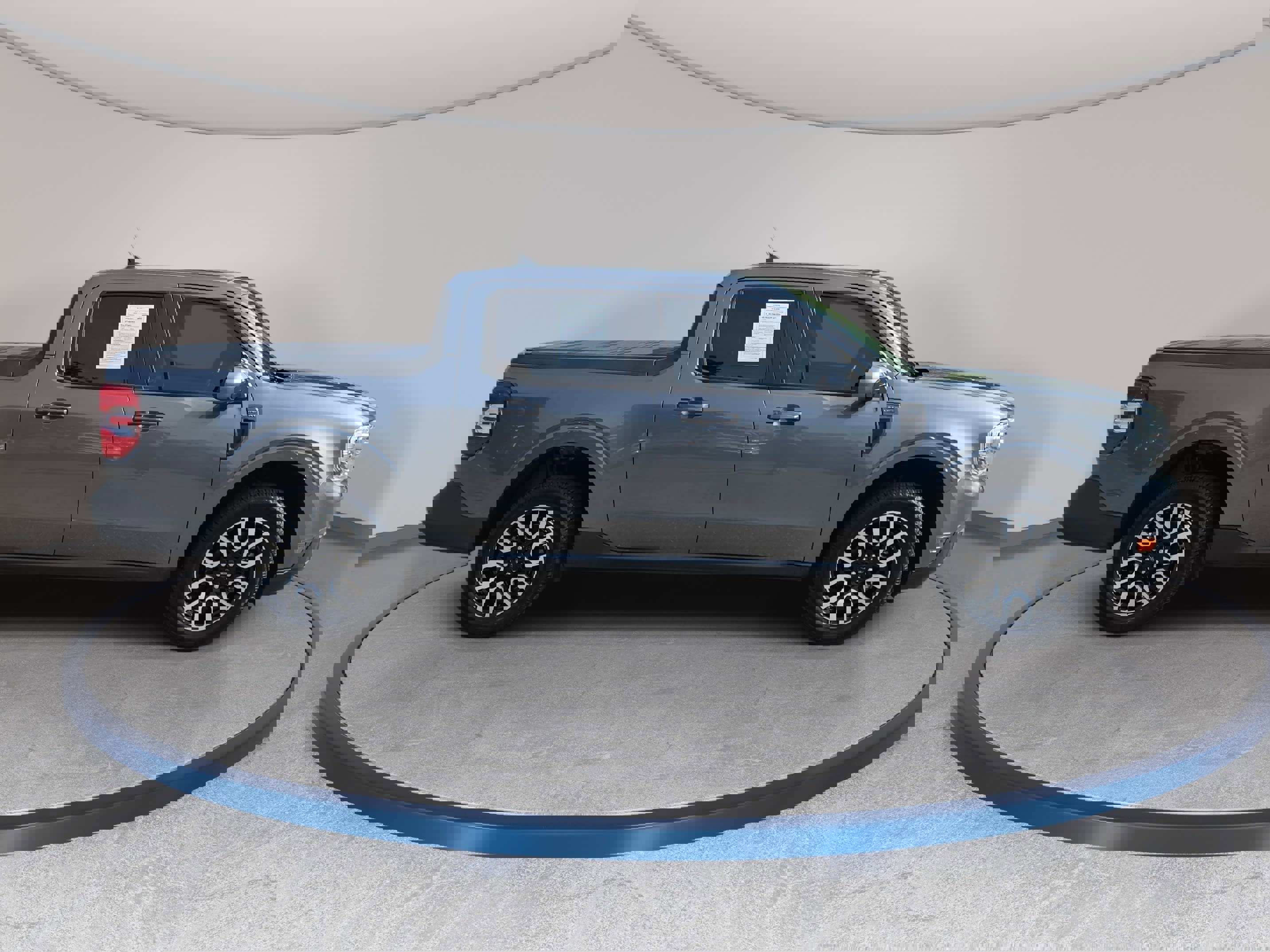 Used 2022 Ford Maverick Lariat w/ Lariat Luxury Package FWD image 4