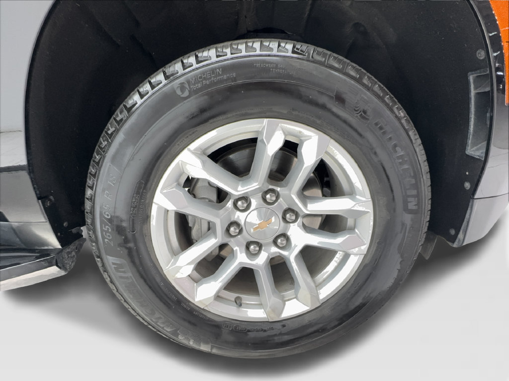 Used 2025 Chevrolet Tahoe LT RWD image 19