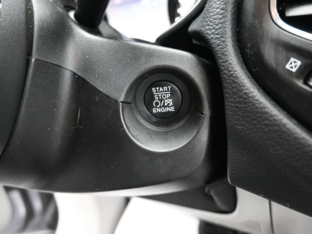 Used 2019 Jeep Compass Latitude w/ Popular Equipment Group image 28