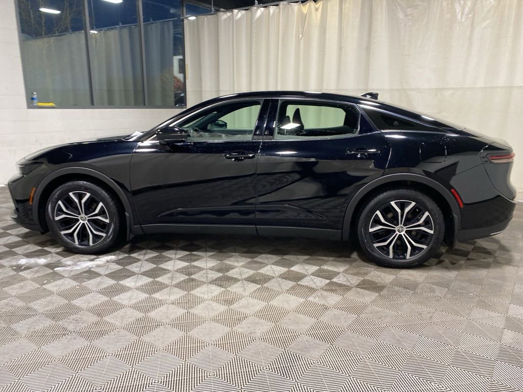 Used 2023 Toyota Crown XLE image 10