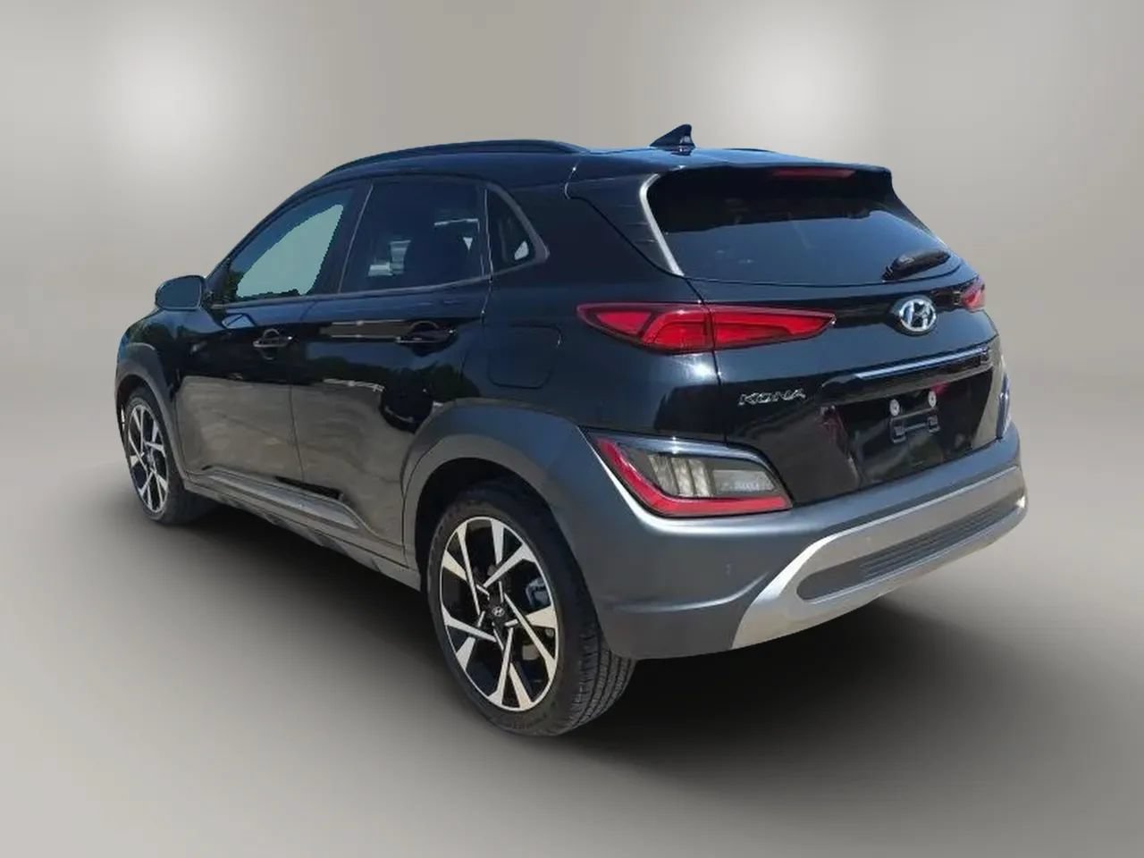Used 2023 Hyundai Kona Limited AWD/4WD image 6