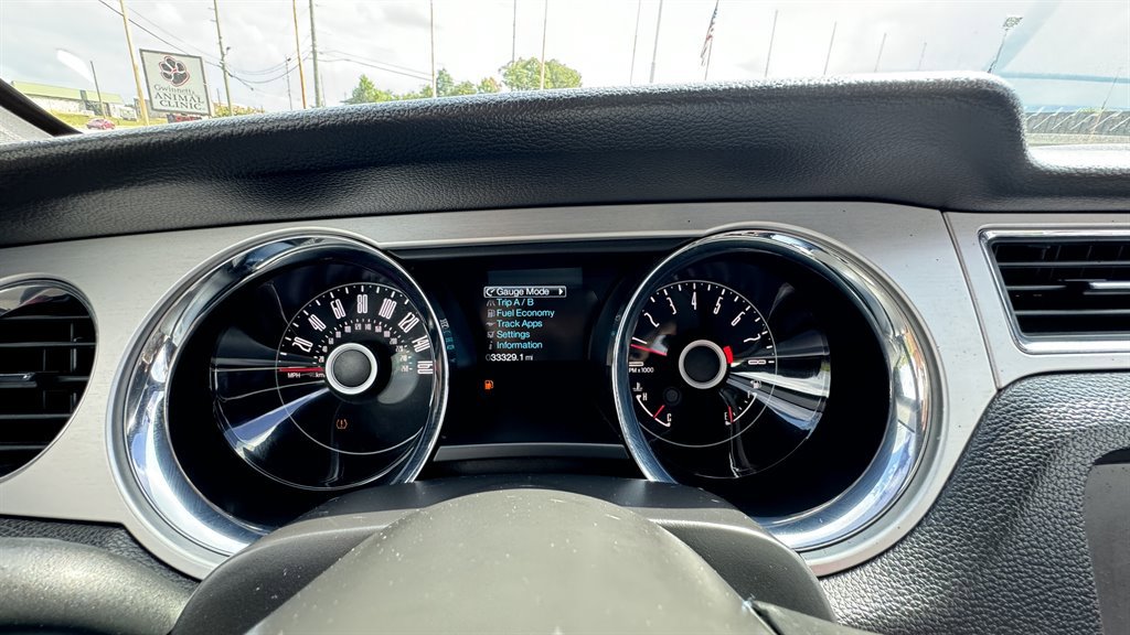 Used 2014 Ford Mustang GT Premium RWD image 18