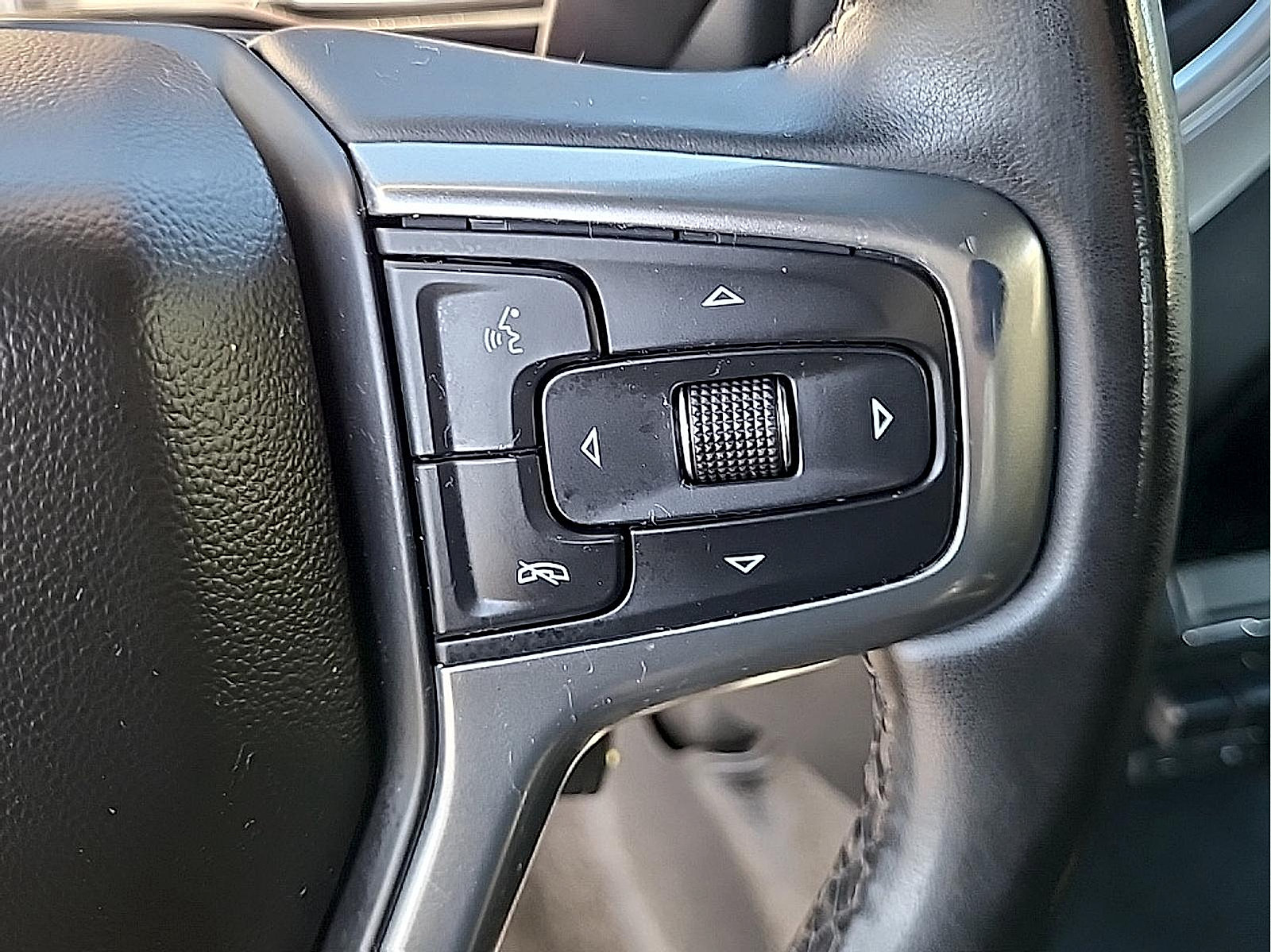 Used 2023 Chevrolet Silverado 2500 LT AWD/4WD image 18