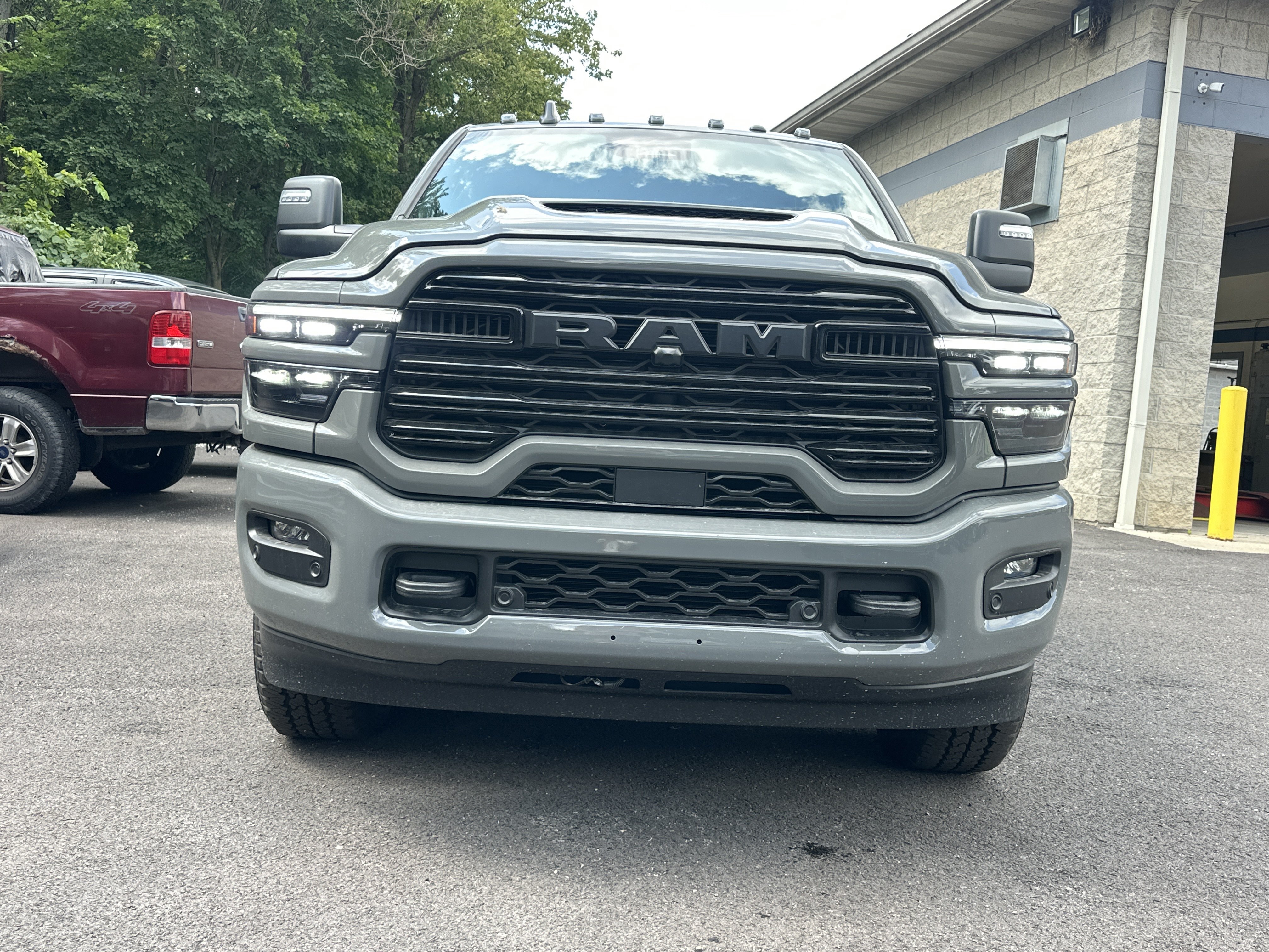 New 2026 RAM 2500 Laramie AWD/4WD image 23