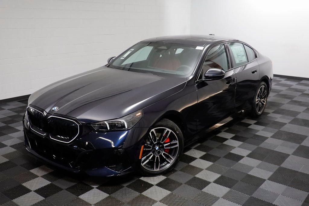 New 2026 BMW 530i xDrive w/ M Sport Package AWD/4WD image 2