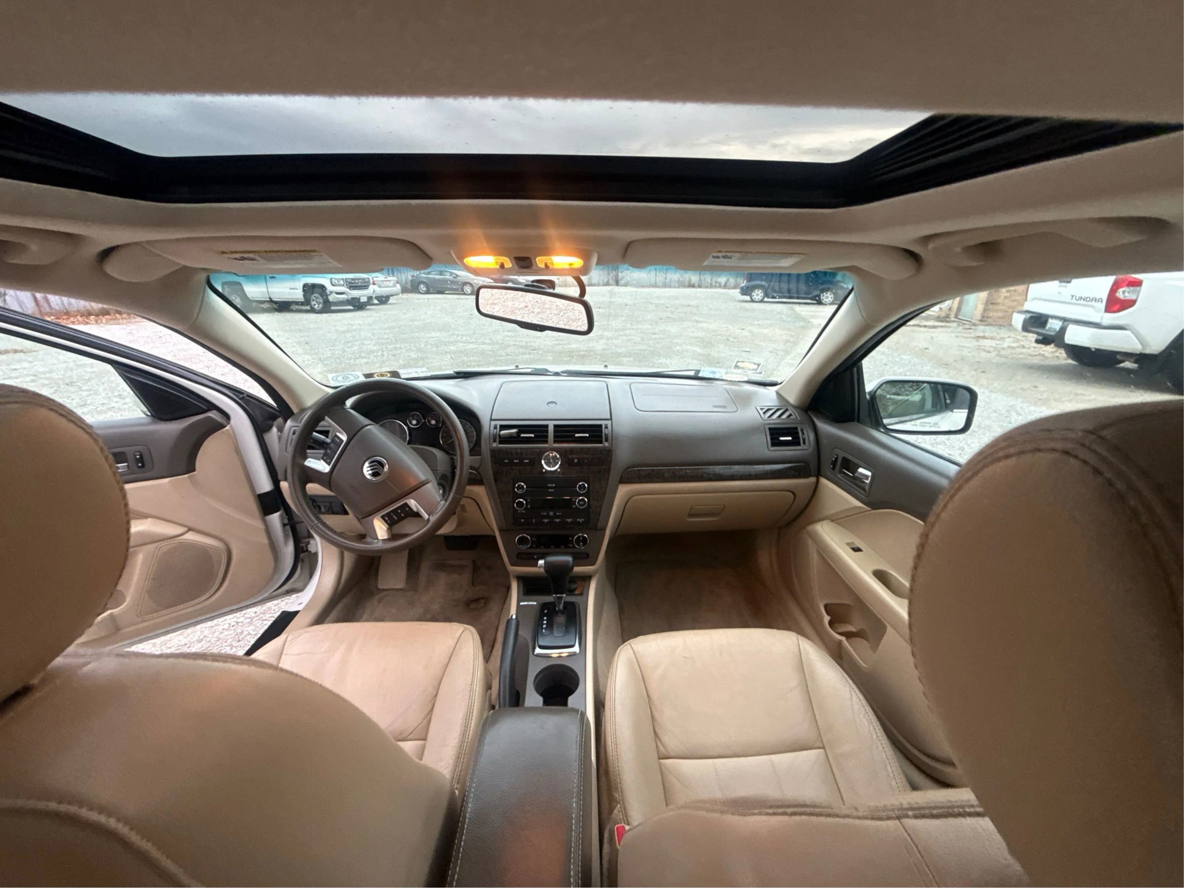 Used 2008 Mercury Milan Premier image 24