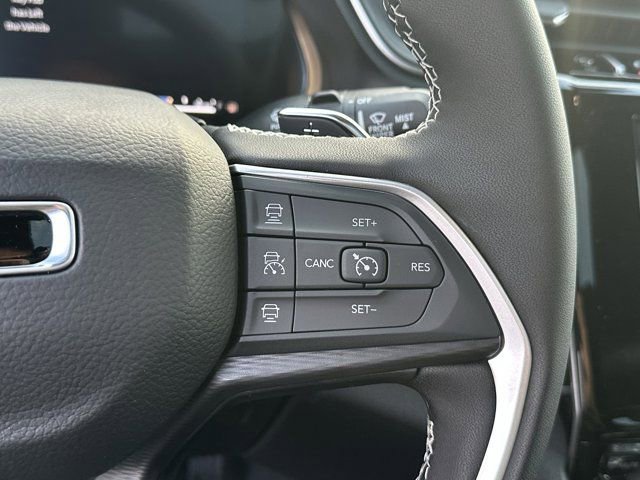 New 2025 Jeep Grand Cherokee Altitude image 22