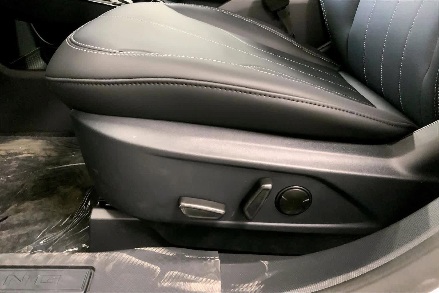 New 2026 Ford Mustang Mach-E Select RWD image 19