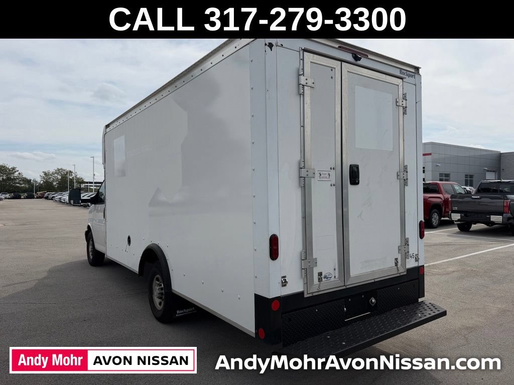Used 2022 Chevrolet Express 3500 w/ Power Convenience Package RWD image 4