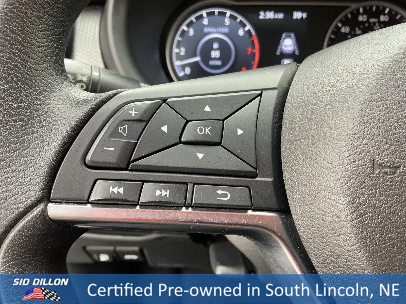 Used 2020 Nissan Kicks SV image 8