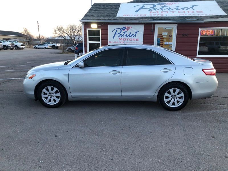 Used 2007 Toyota Camry XLE image 2
