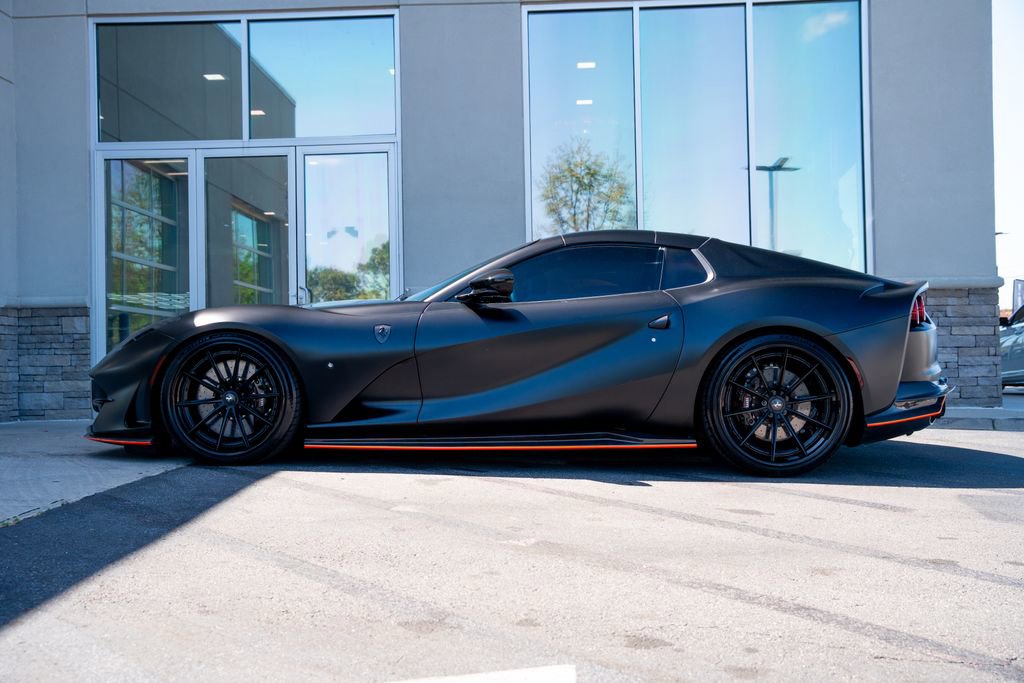 Used 2023 Ferrari 812 GTS RWD image 18