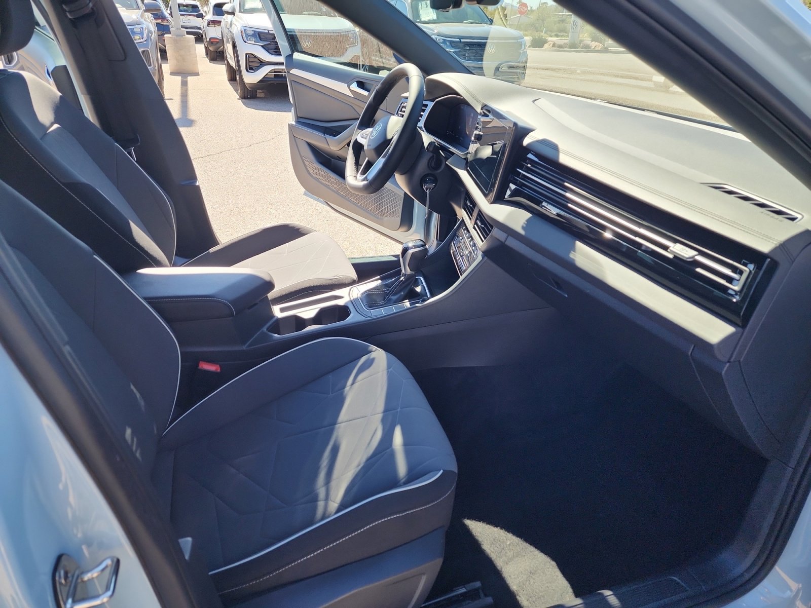 Certified 2025 Volkswagen Jetta Sport image 19