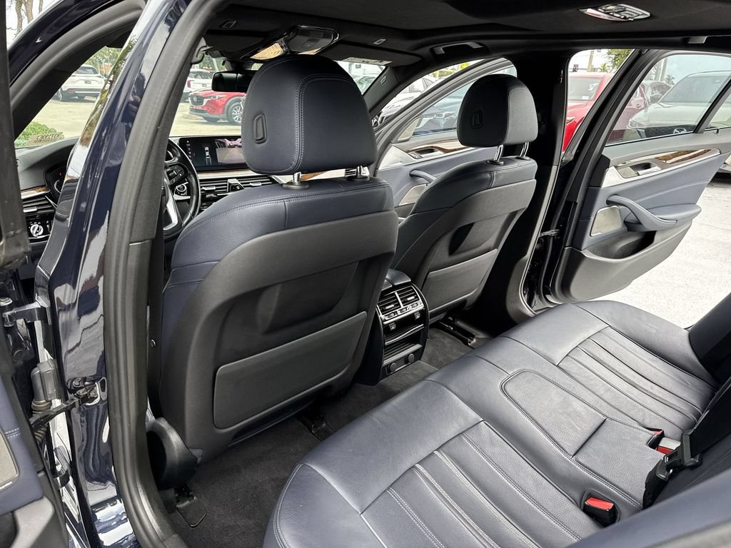 Used 2019 BMW 530i xDrive w/ Convenience Package AWD/4WD image 34