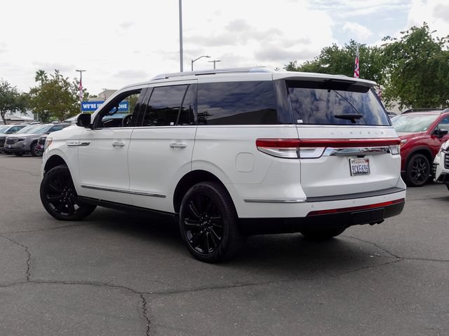 Used 2022 Lincoln Navigator Reserve AWD/4WD image 9