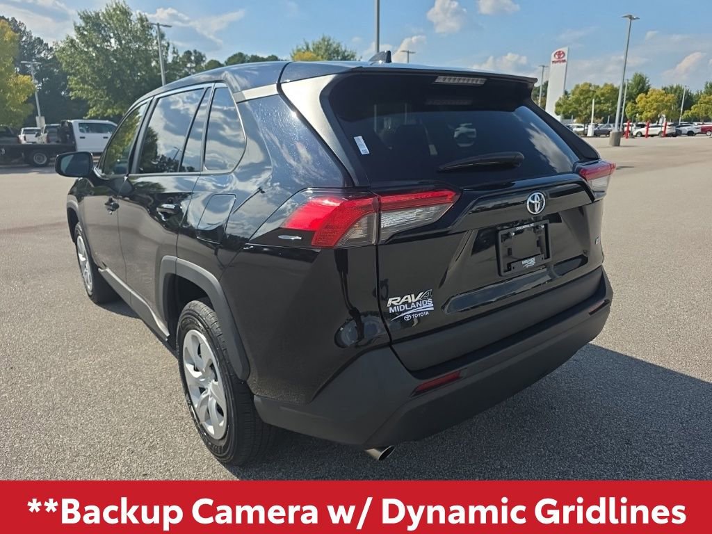 Used 2024 Toyota RAV4 LE image 4