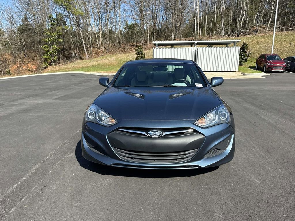 Used 2013 Hyundai Genesis 2.0T video 2