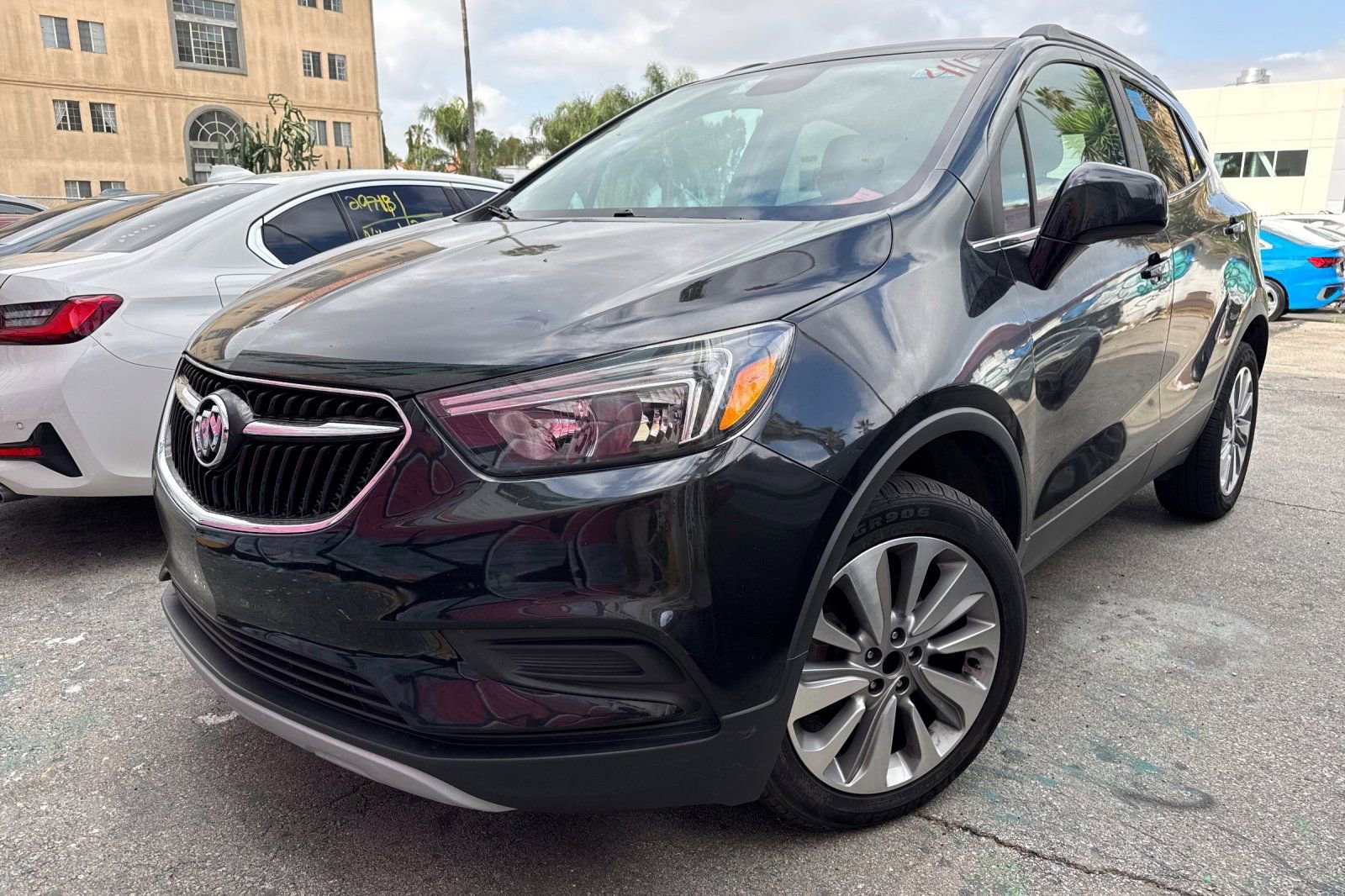 Used 2020 Buick Encore Preferred AWD/4WD image 3