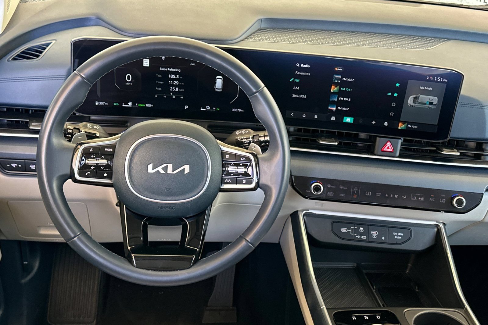 Certified 2025 Kia Carnival SX FWD image 15