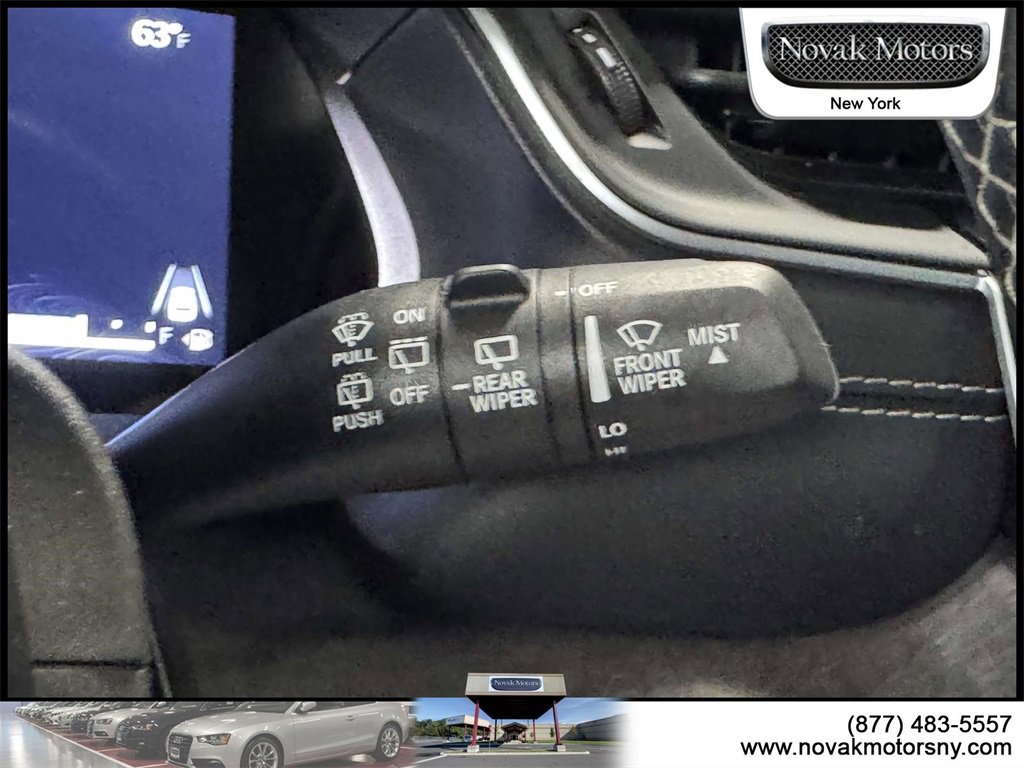 Used 2022 Jeep Grand Cherokee L Limited w/ Black Appearance Package image 18