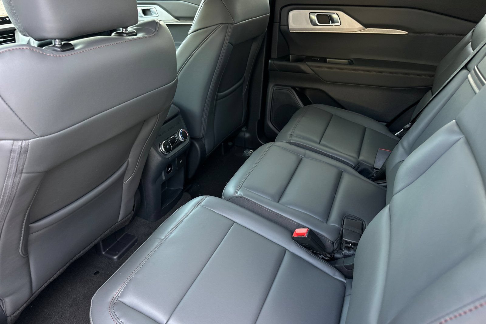 New 2026 Ford Explorer Active w/ Active Comfort Package RWD image 11