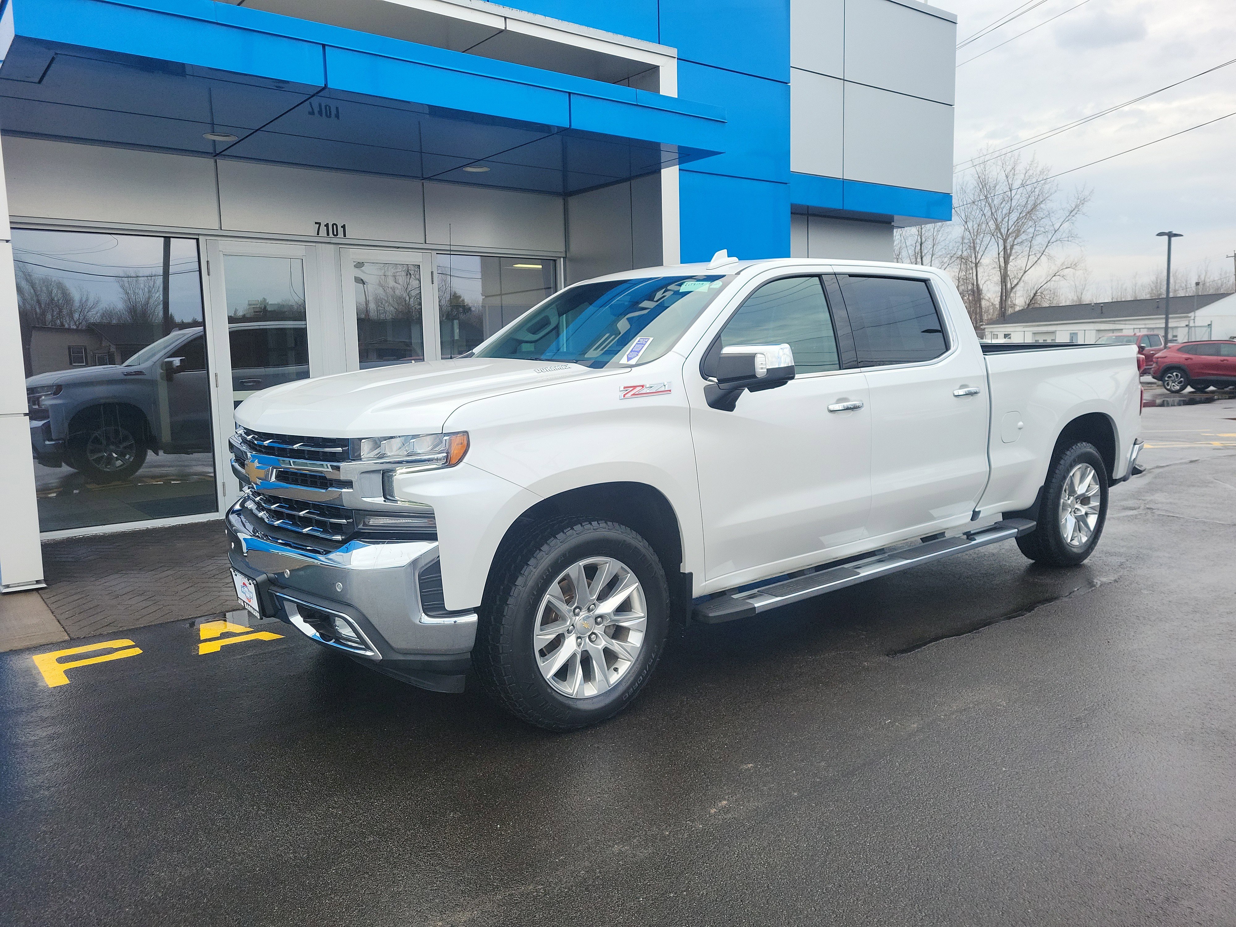 Certified 2021 Chevrolet Silverado 1500 LTZ w/ Technology Package image 2