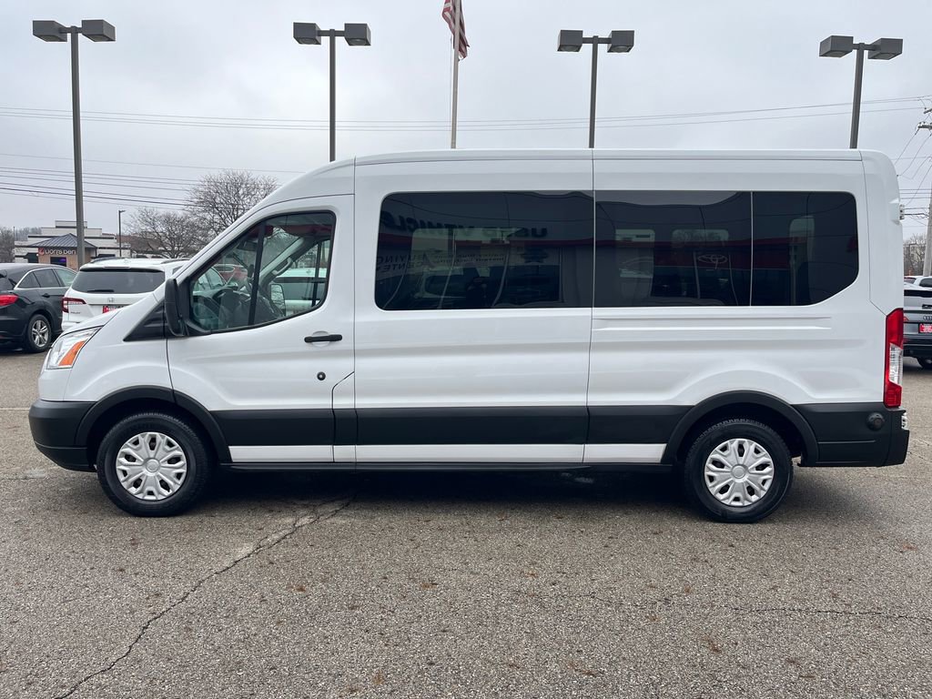 Used 2019 Ford Transit 350 XLT image 2