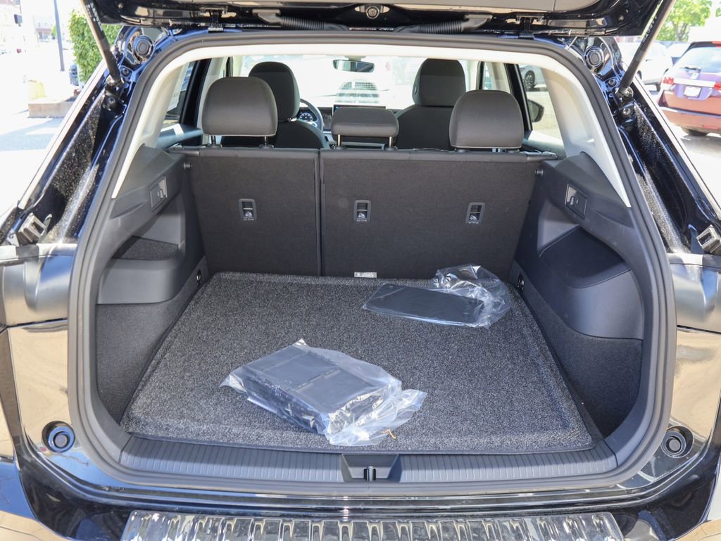 New 2026 Volkswagen Tiguan S AWD/4WD image 12