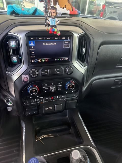 Used 2021 Chevrolet Silverado 1500 LT Trail Boss w/ Convenience Package II AWD/4WD image 4
