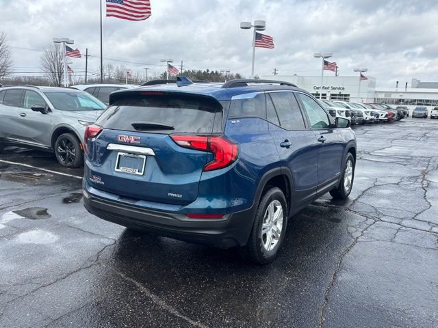 Used 2020 GMC Terrain SLE w/ Driver Convenience Package image 5
