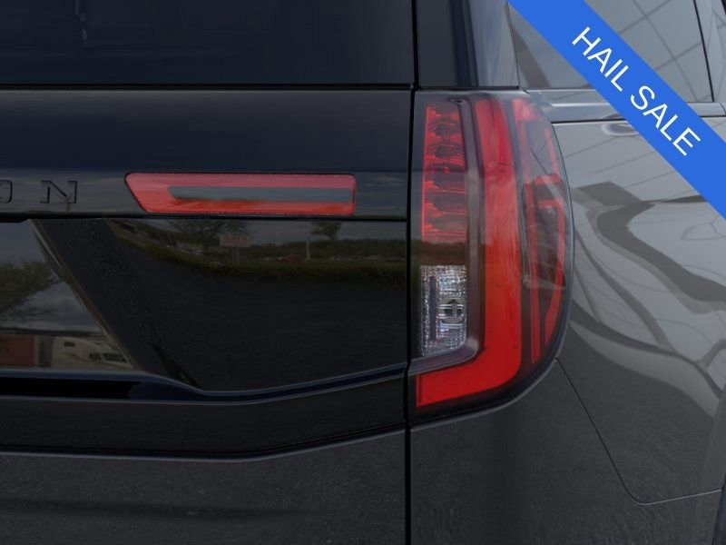 New 2025 Ford Expedition Platinum w/ Stealth Performance Package AWD/4WD image 21