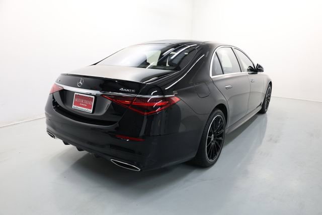 Used 2022 Mercedes-Benz S 580 4MATIC Sedan w/ AMG Line Package image 82