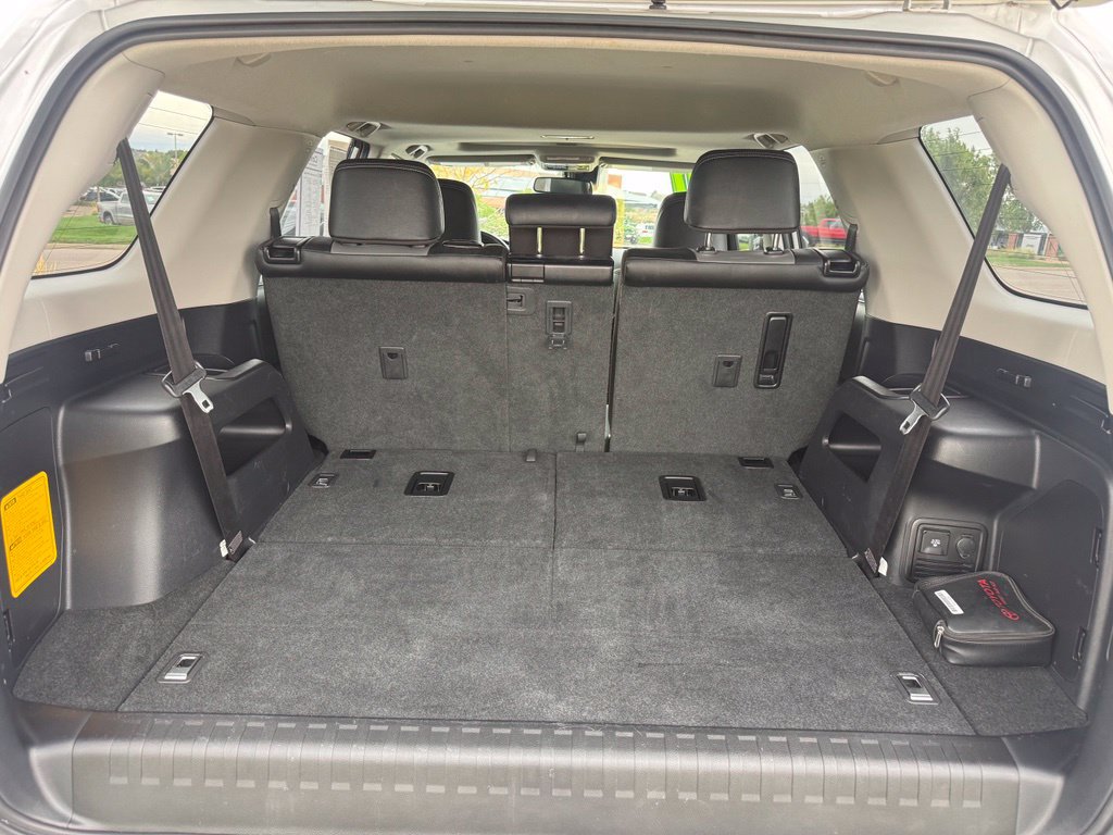 Used 2021 Toyota 4Runner SR5 Premium w/ Moonroof Package AWD/4WD image 24