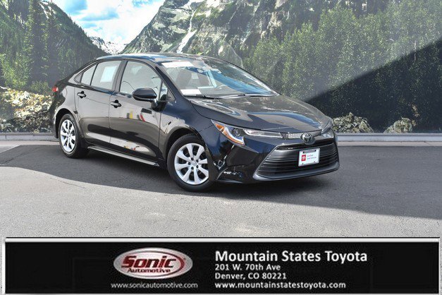 Certified 2025 Toyota Corolla LE image 1