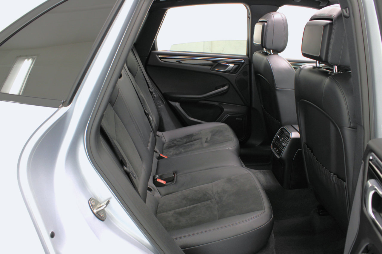 Used 2017 Porsche Macan S image 43