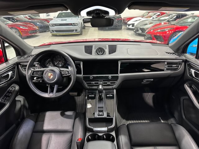 Used 2023 Porsche Macan AWD/4WD image 8