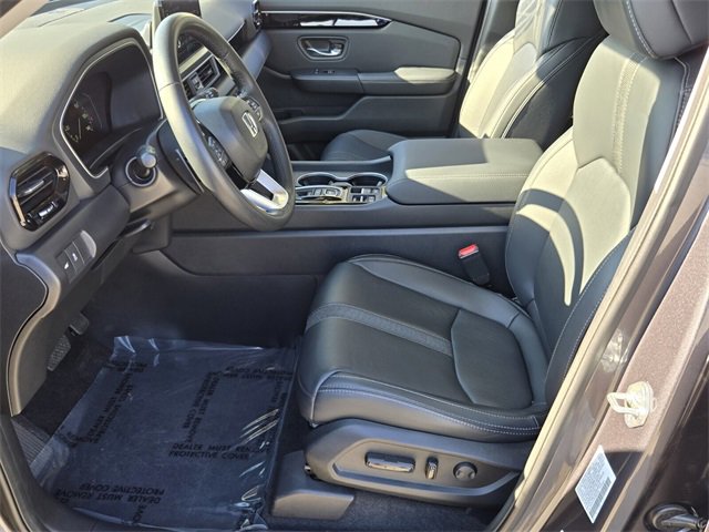 Used 2023 Honda Pilot Touring image 11
