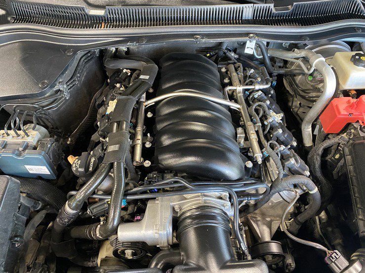 Used 2015 Chevrolet SS image 28