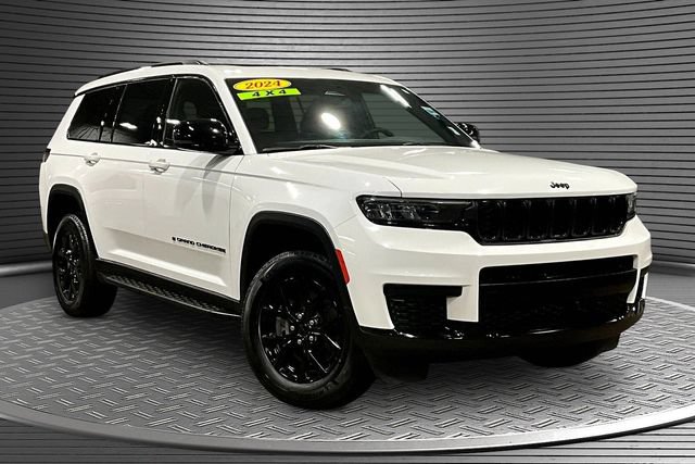Used 2024 Jeep Grand Cherokee L Altitude AWD/4WD image 3