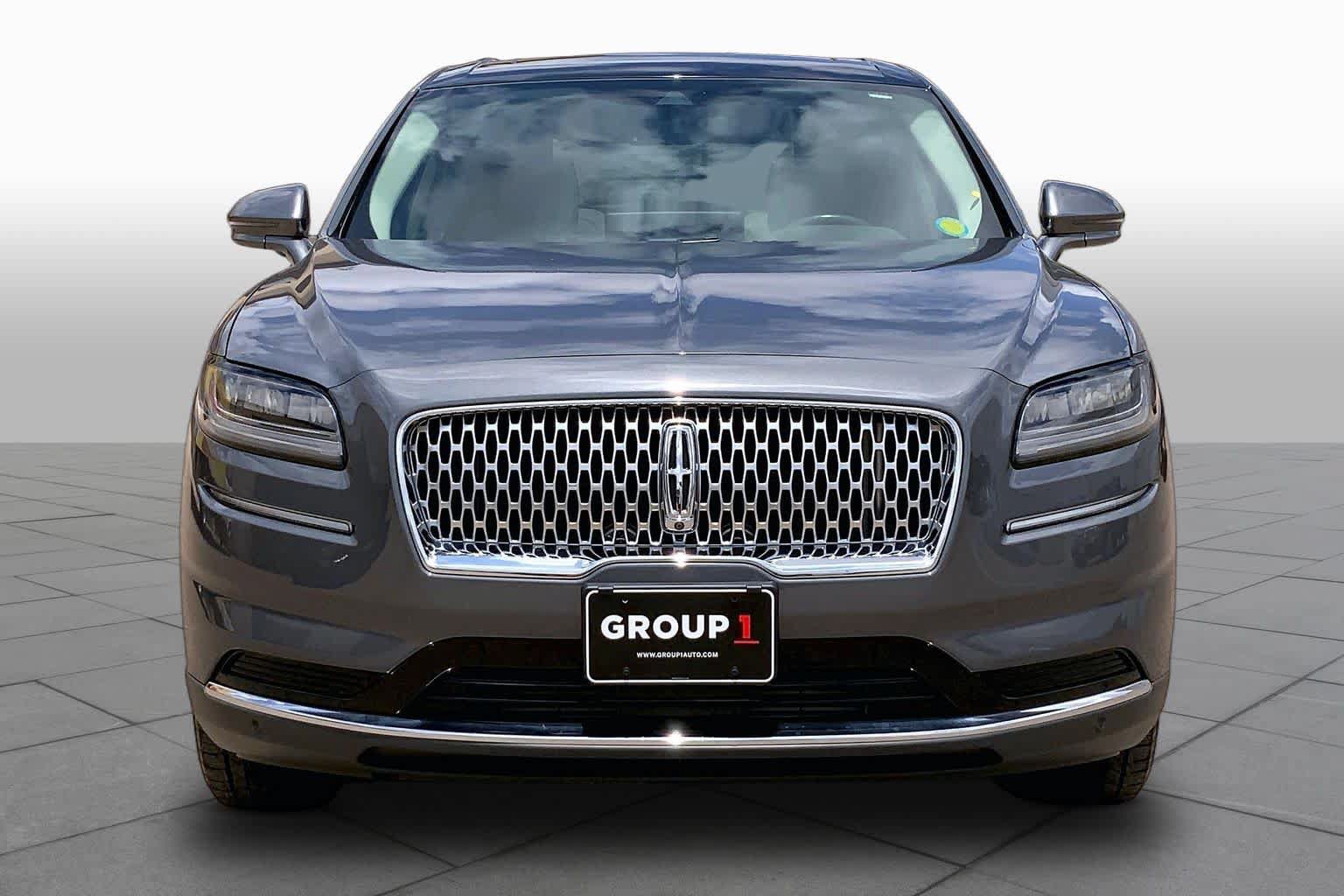 Used 2022 Lincoln Nautilus Reserve AWD/4WD image 4